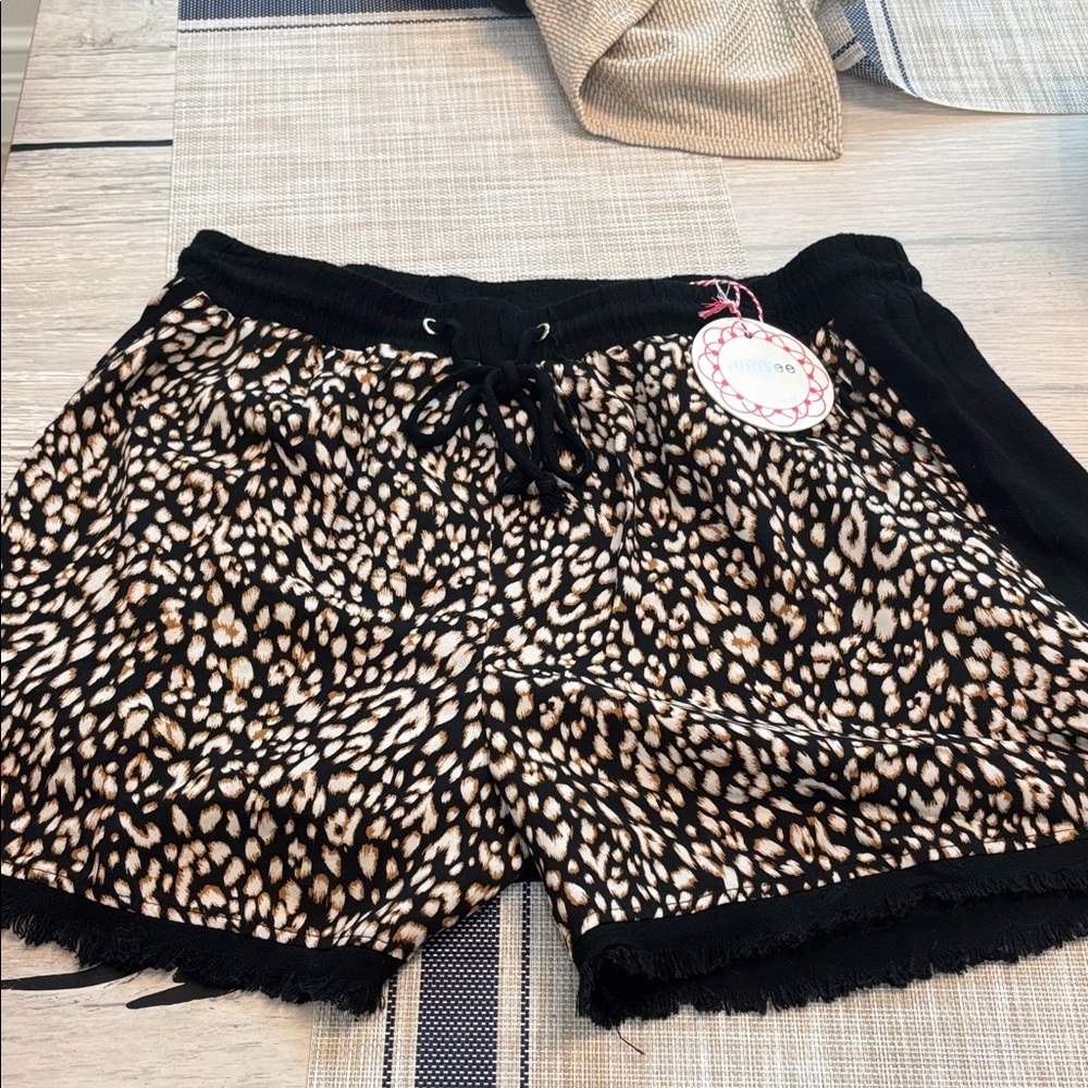 Umgee Black and Brown Patterned Athletic Shorts